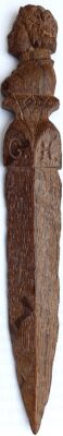 Houten briefopener uit 1945